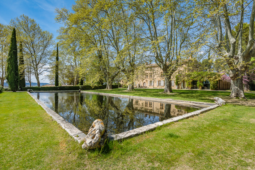 WEDDINGS AT THE CHATEAU